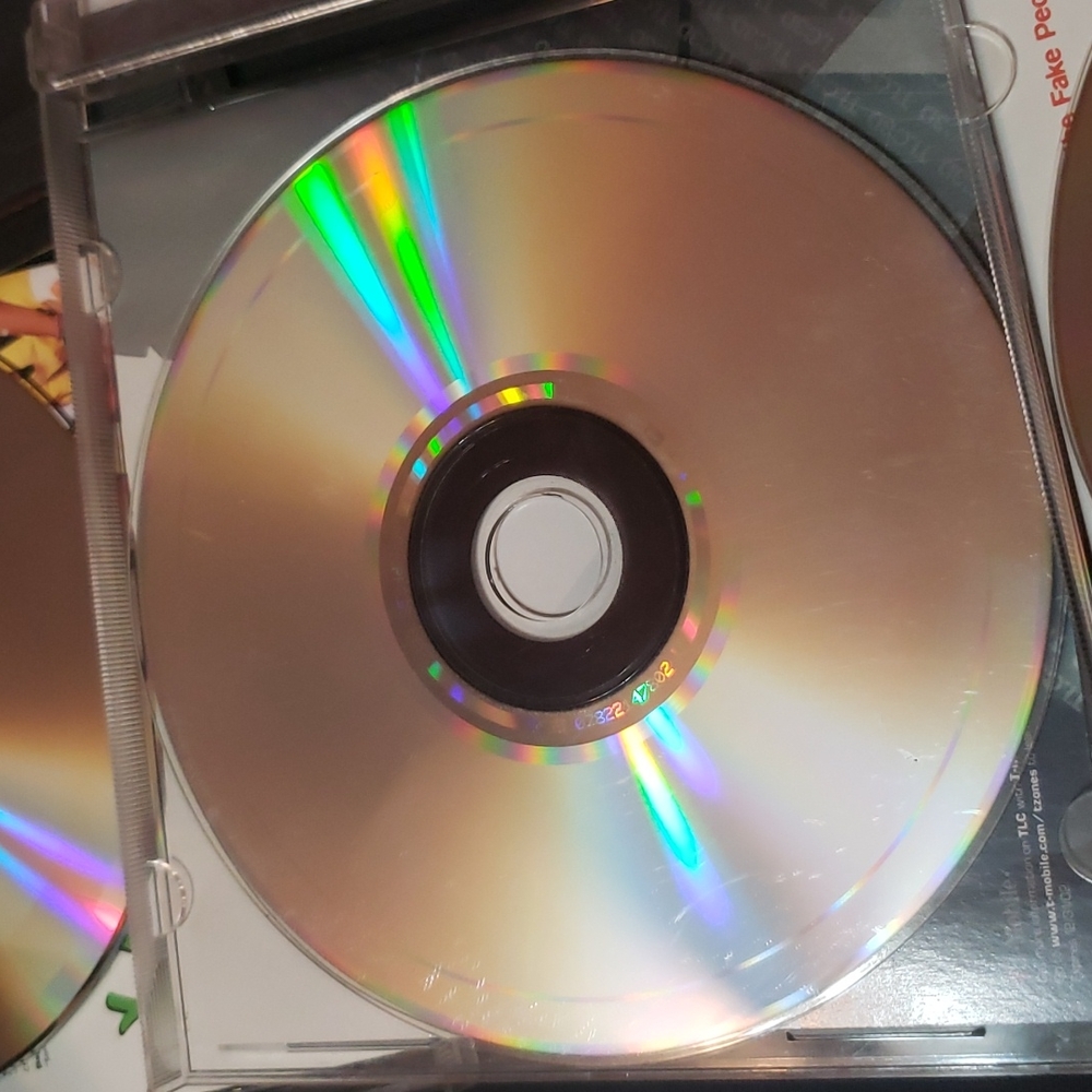 TLC CD's - Picture 5 of 8
